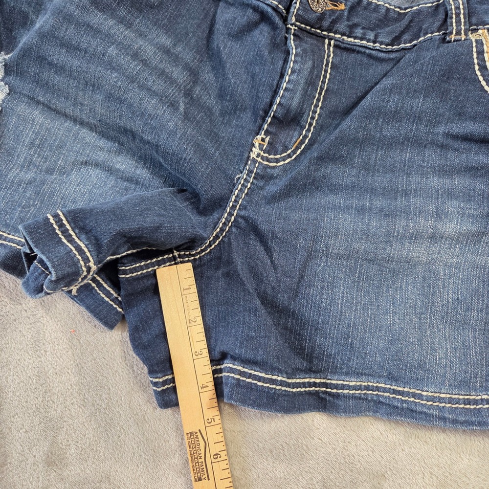 Maurices Womens Plus Size 24 Dark Wash Distressed Denim Shorts Contrast Stitch - Picture 4 of 6